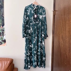 Ava + Viv Long Sleeve Tiered Ruffle Dress 1X NEW Vintage Floral on Teal Green